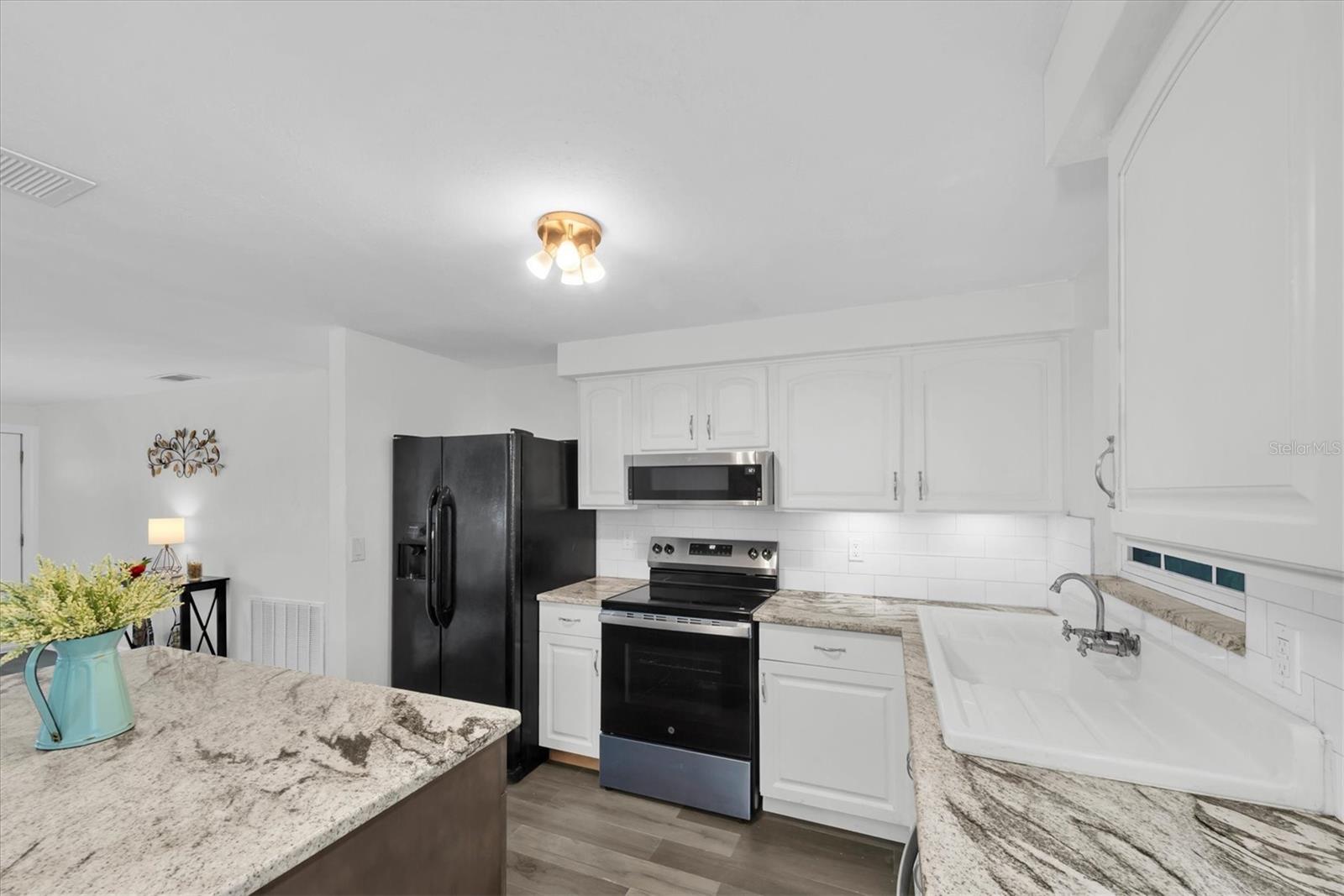 650 TIMBER BAY CIR W — photo 9