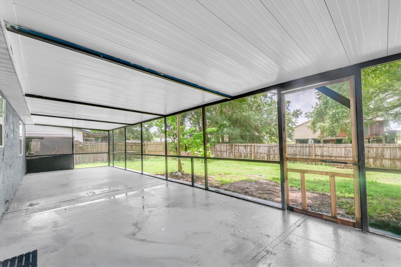 650 TIMBER BAY CIR W — photo 24