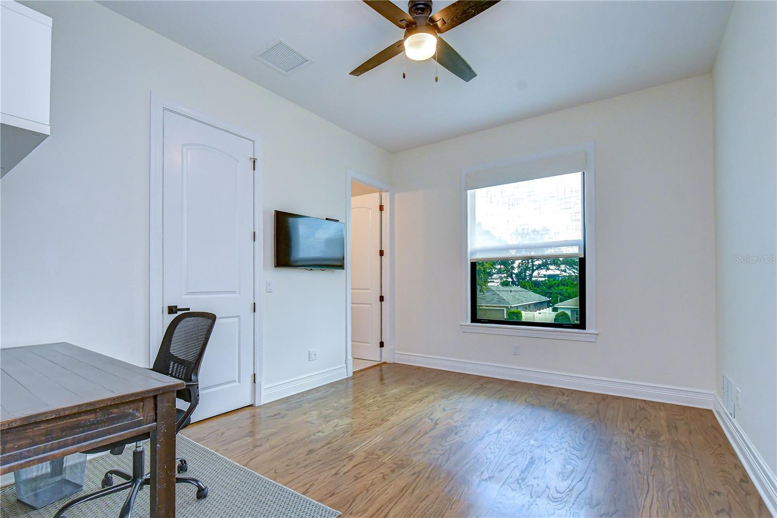 5102 W CLEVELAND ST — photo 28