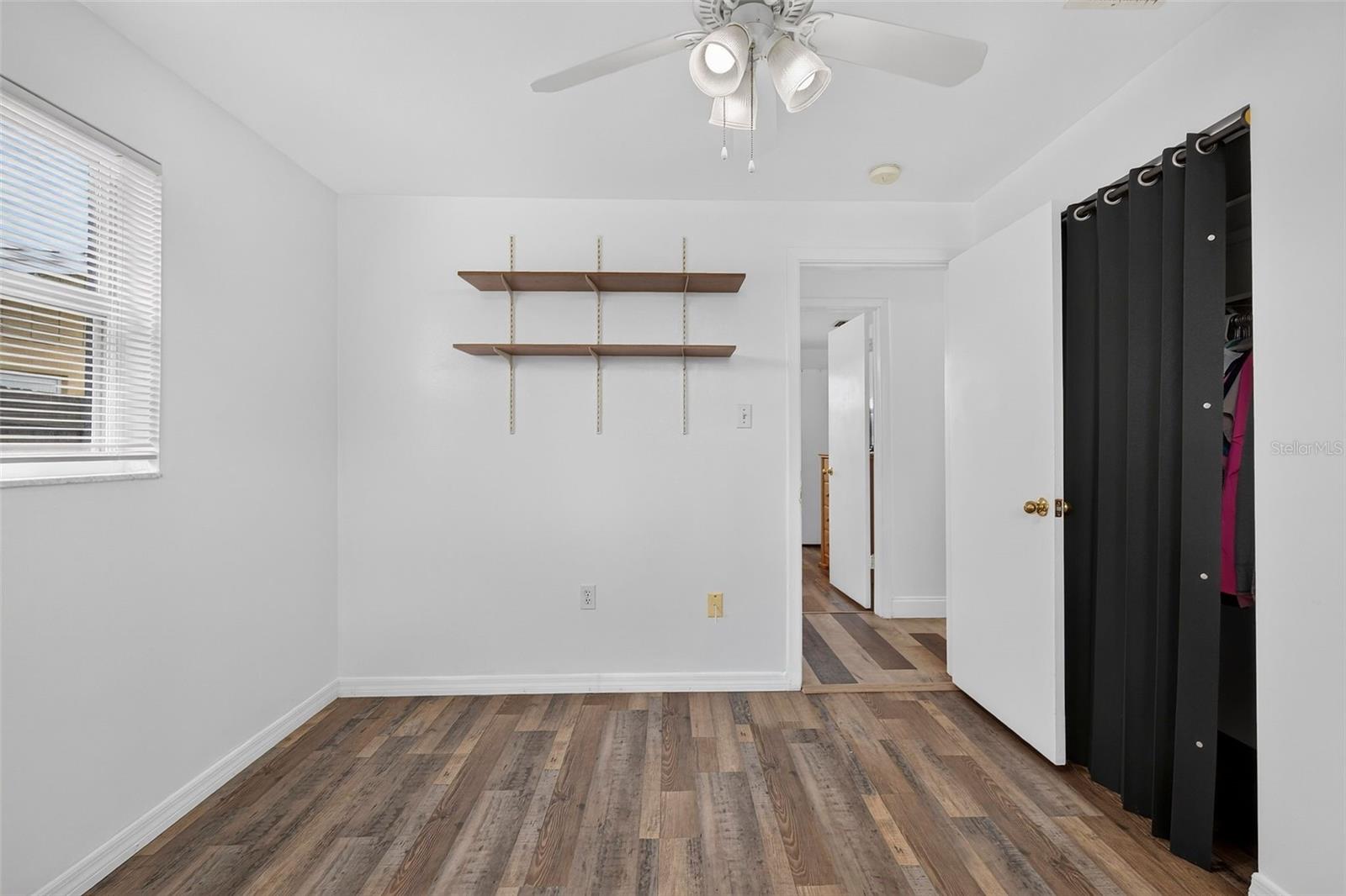 1748 GREENLEA DR — photo 32
