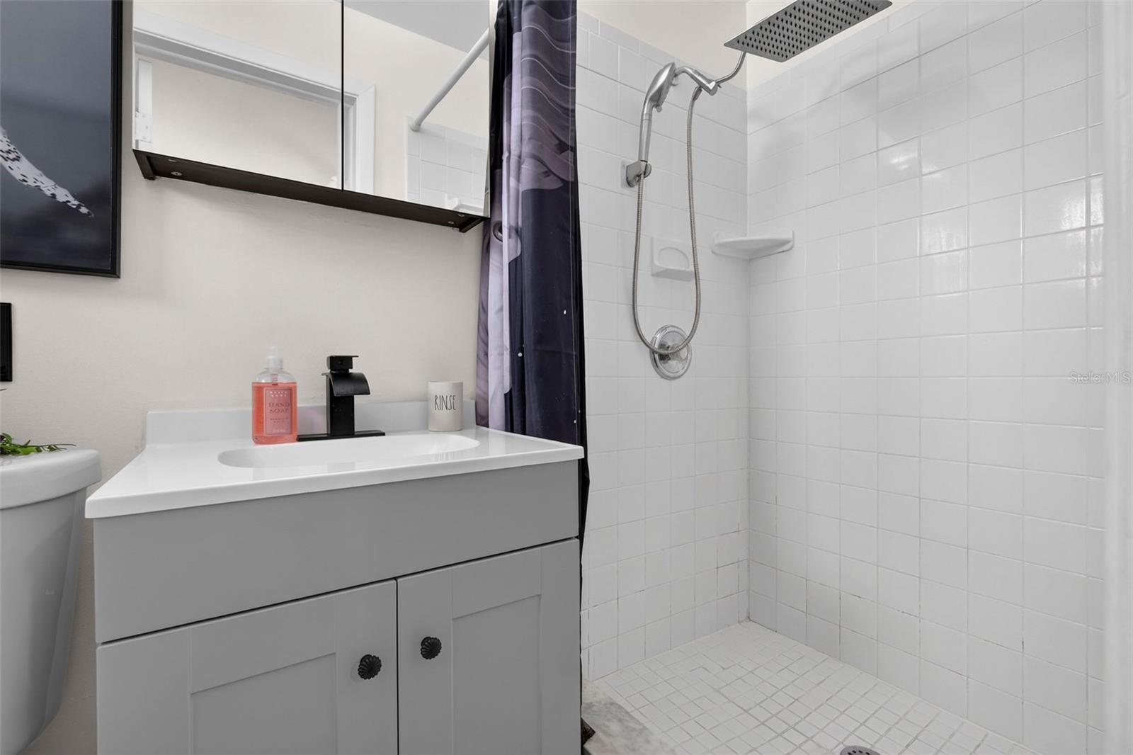 1748 GREENLEA DR — photo 25