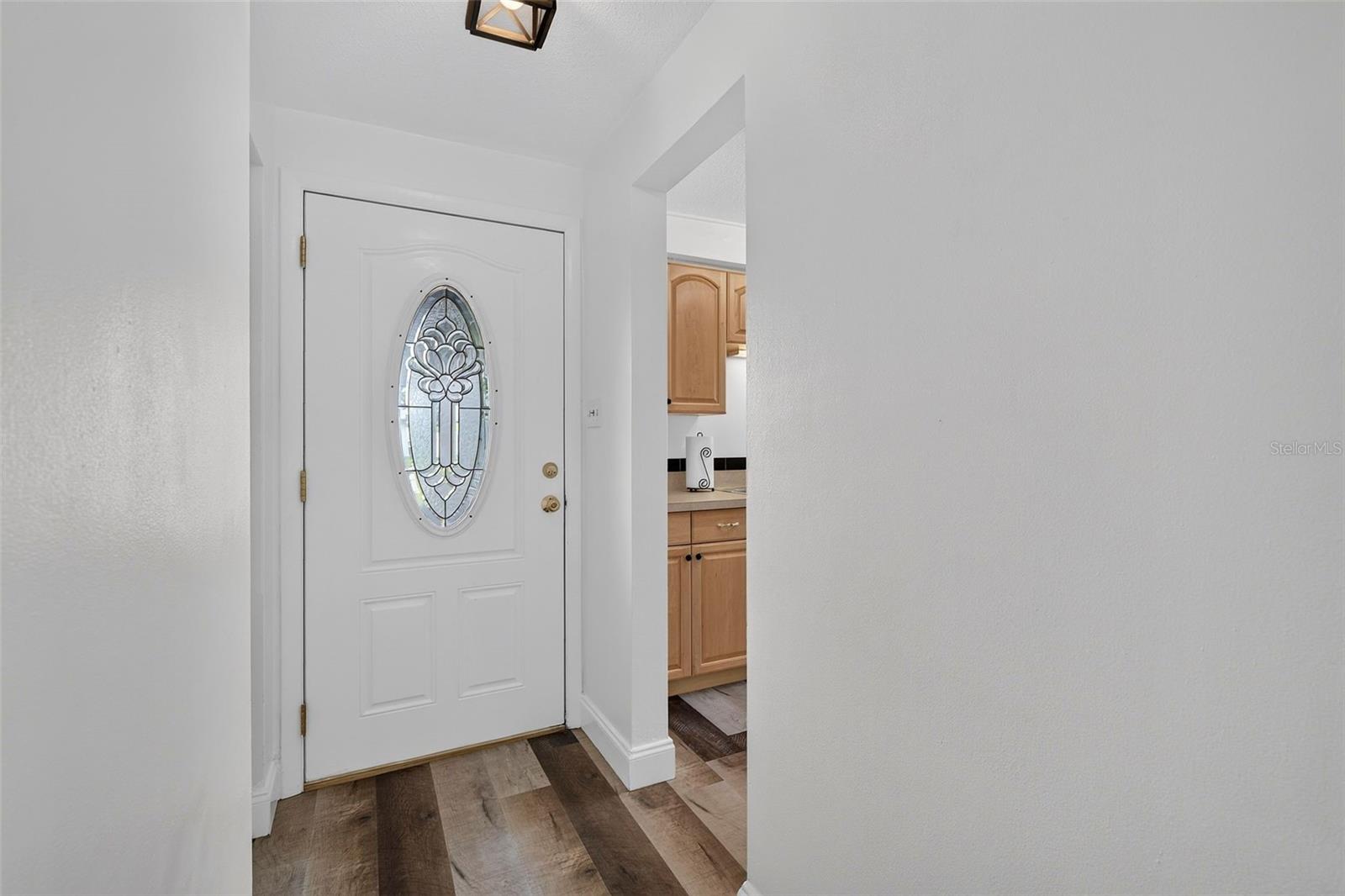 1748 GREENLEA DR — photo 8