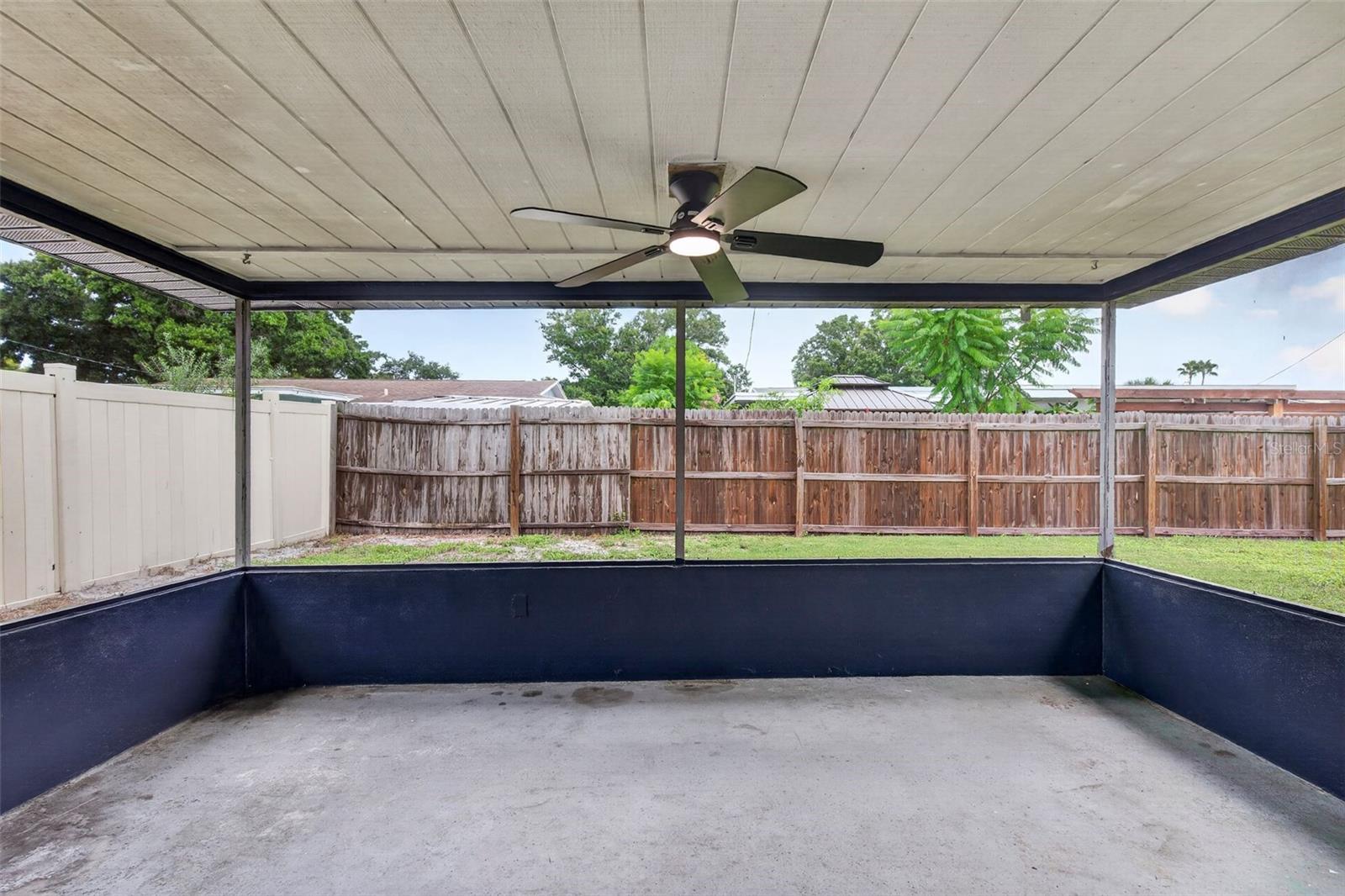 1748 GREENLEA DR — photo 37
