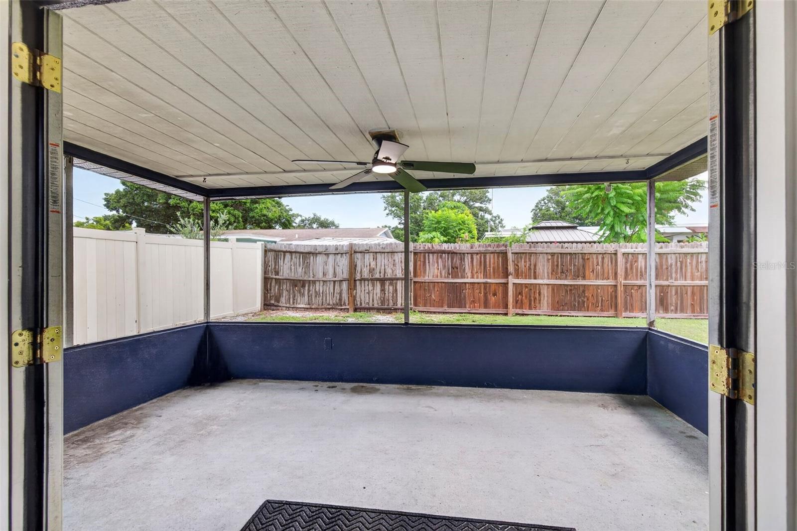1748 GREENLEA DR — photo 38