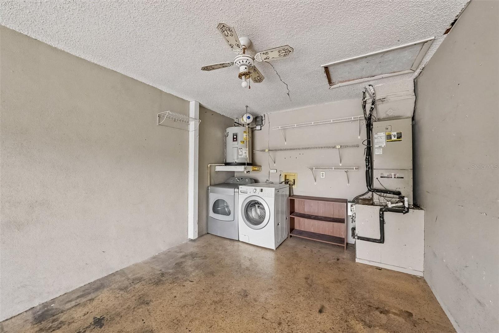 888 FRANKLIN CIR — photo 16