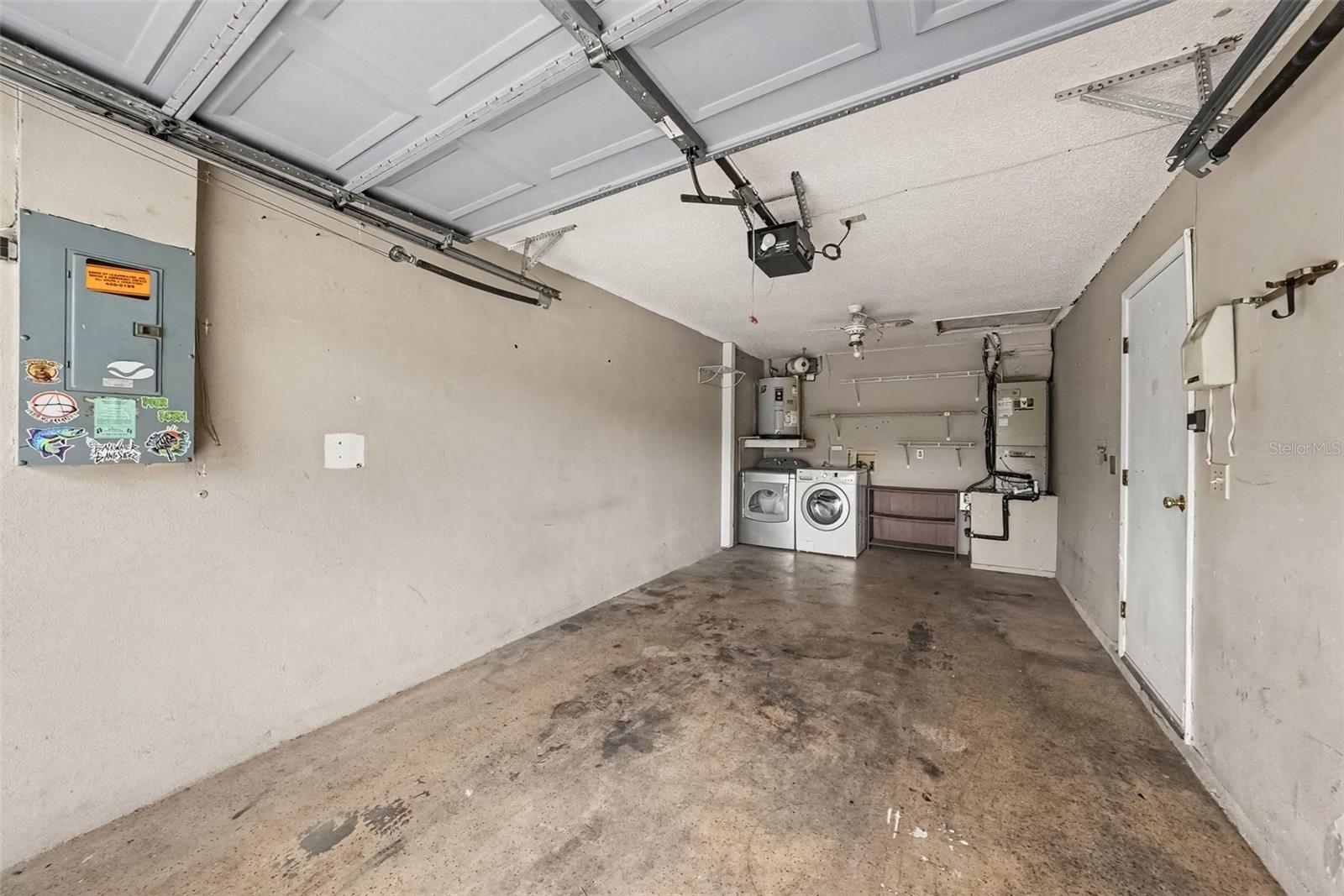 888 FRANKLIN CIR — photo 17