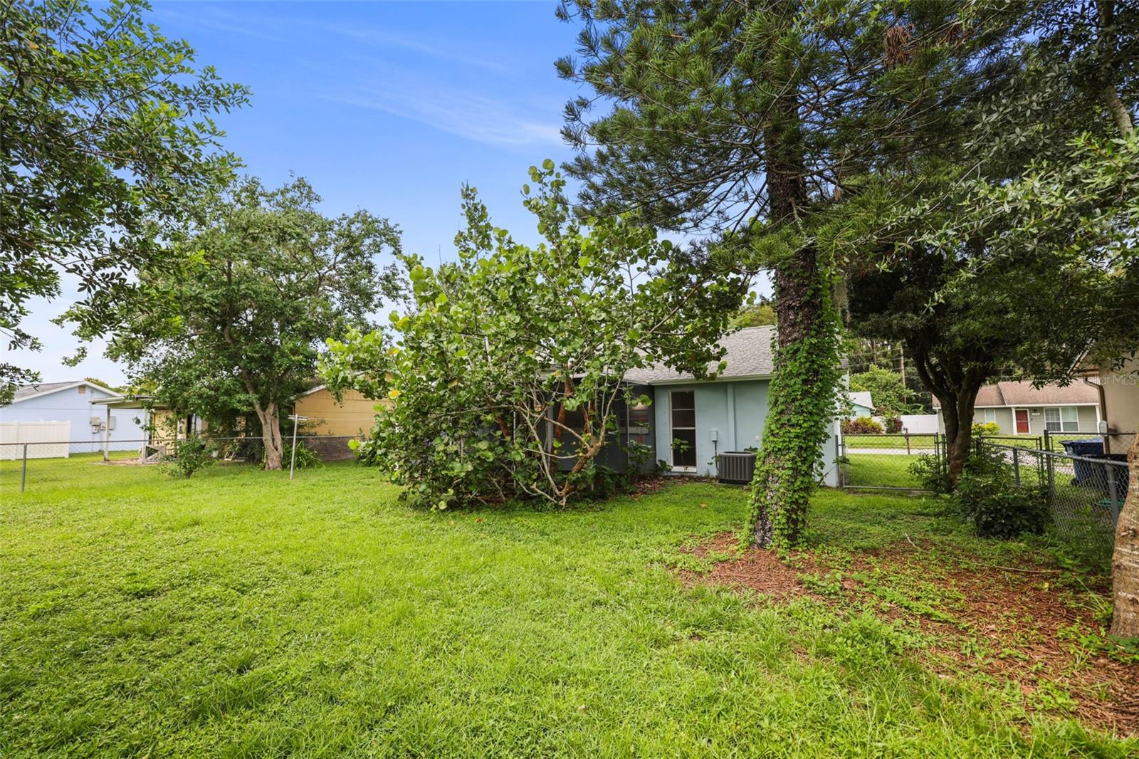 3261 LA VERNE CT — photo 37