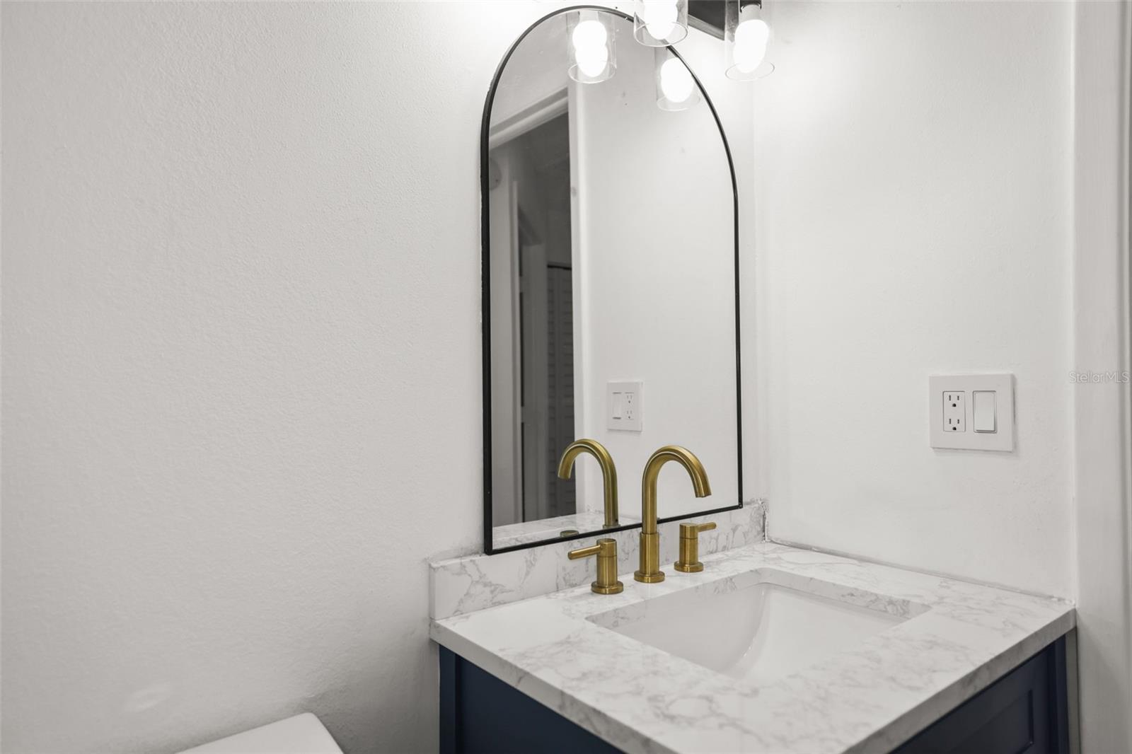 3261 LA VERNE CT — photo 6
