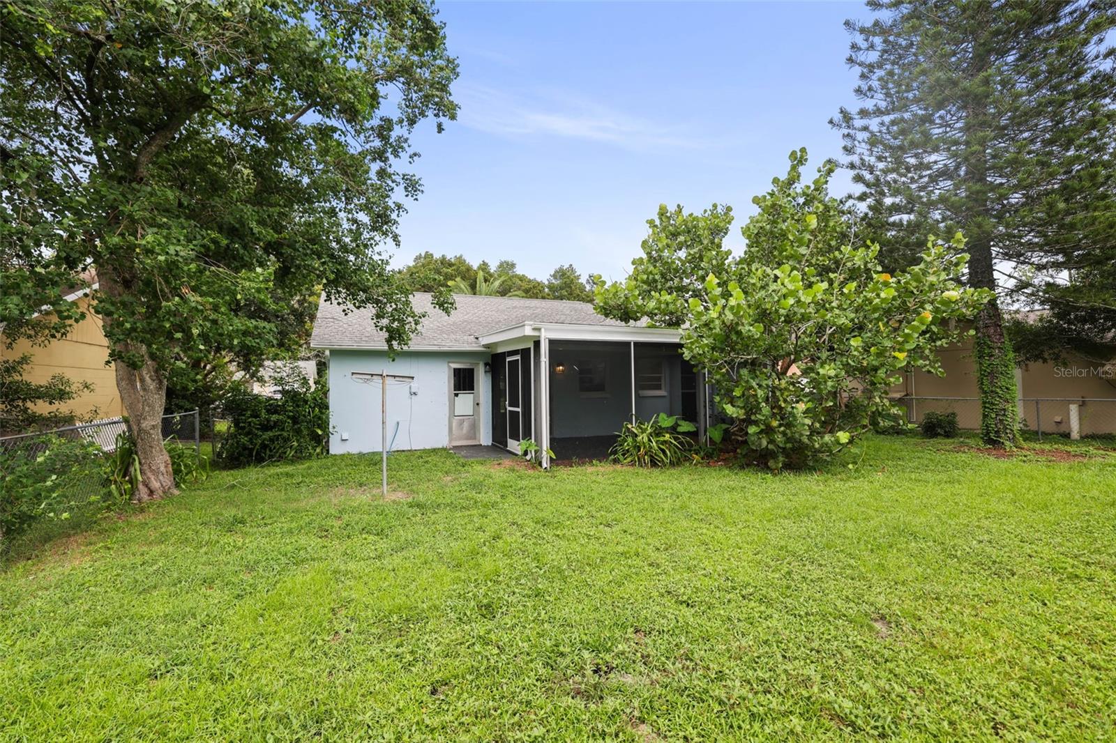 3261 LA VERNE CT — photo 35