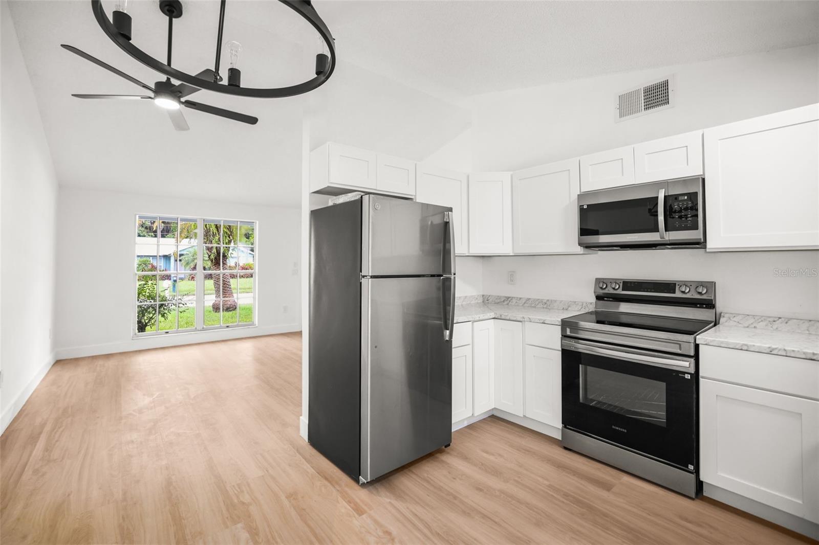 3261 LA VERNE CT — photo 24