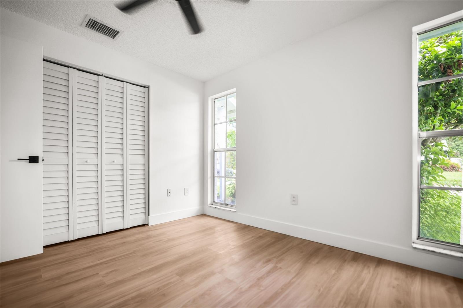 3261 LA VERNE CT — photo 15