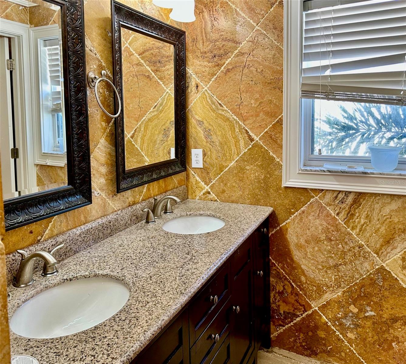 2904 TRINITY COTTAGE DR — photo 38