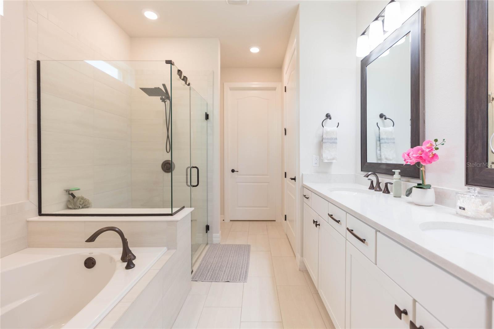 7430 POOL COMPASS LOOP — photo 33