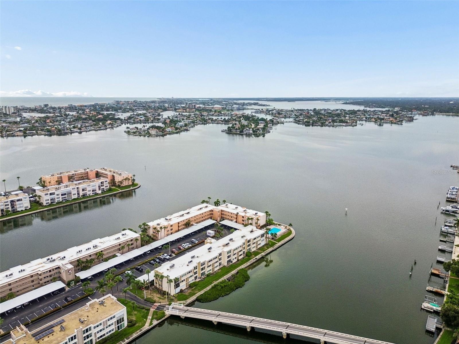 7465 BAY ISLAND DR S #313 — photo 20