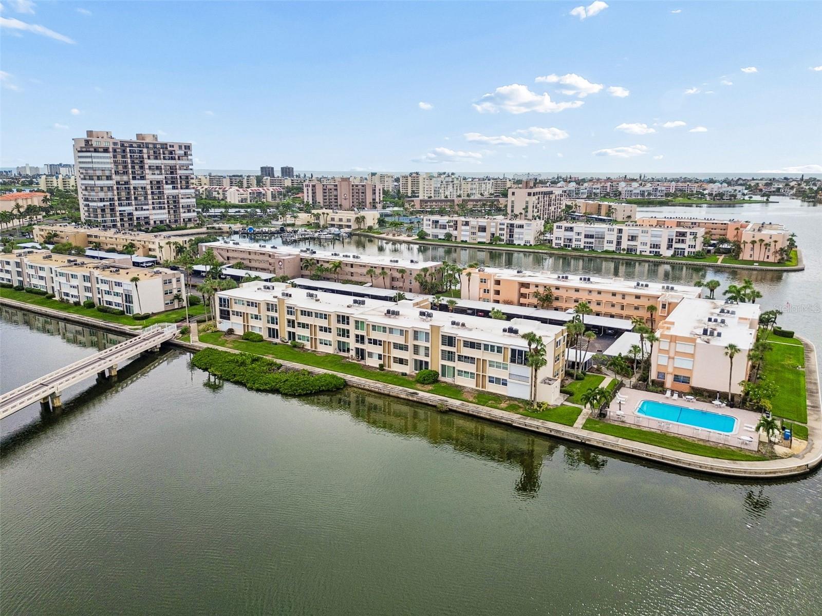 7465 BAY ISLAND DR S #313 — photo 21