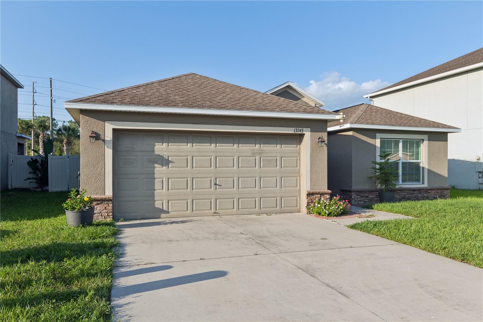 13743 NEWPORT SHORES DR — photo 2