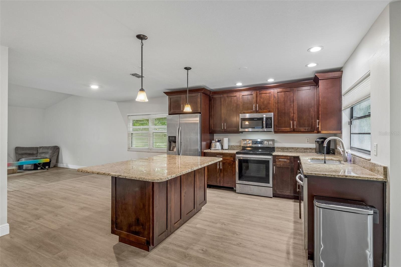 16507 CRANWOOD PL — photo 7