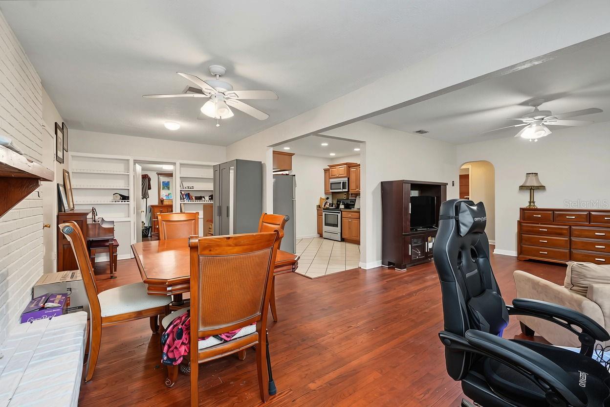 1542 LAKEVIEW RD — photo 12