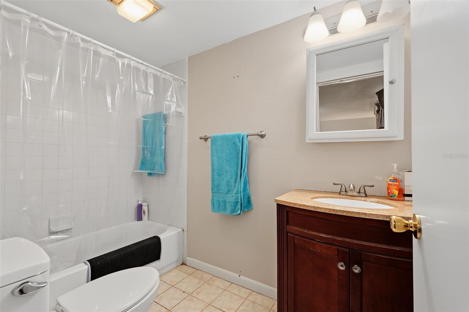 1542 LAKEVIEW RD — photo 24