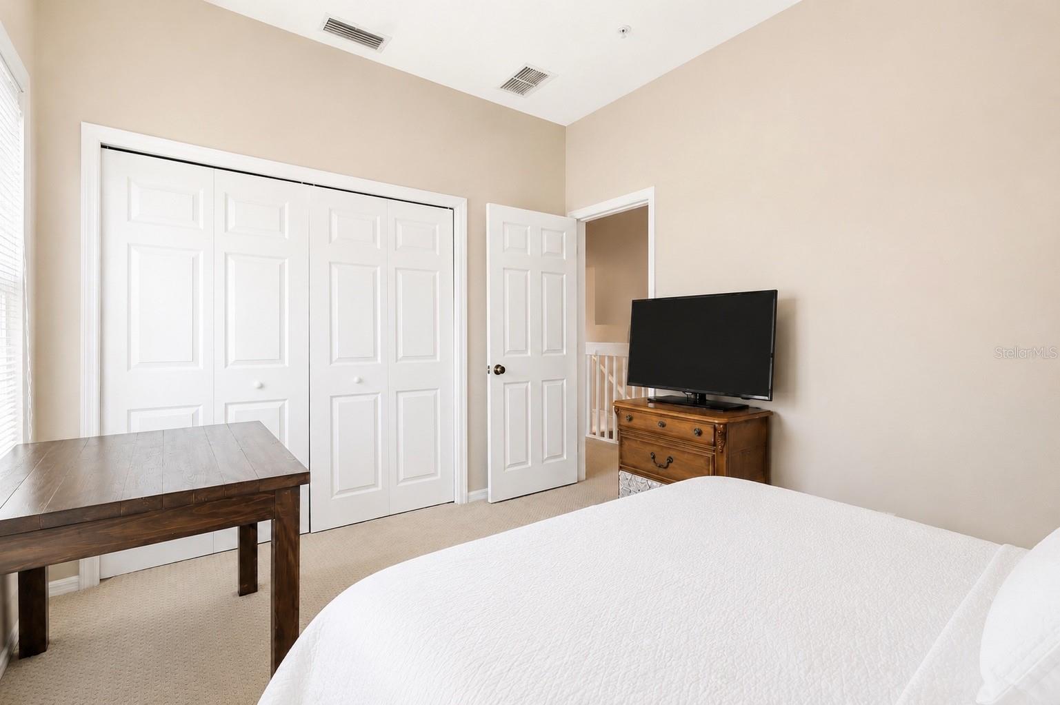 4033 OVERTURE CIR — photo 13