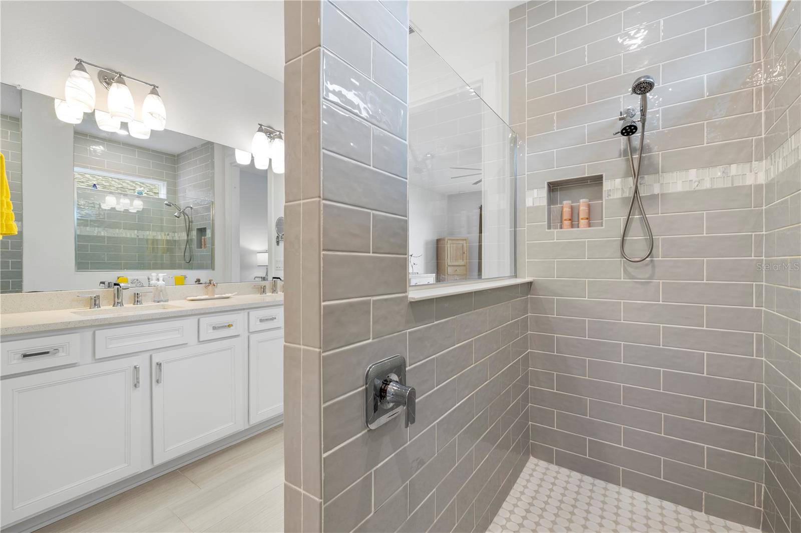 19722 SEA GLASS CIR — photo 40