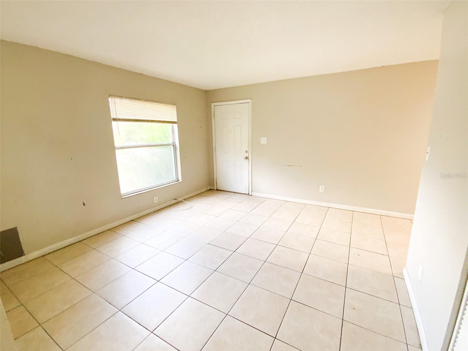 2205 IRENE ST #4 — photo 5