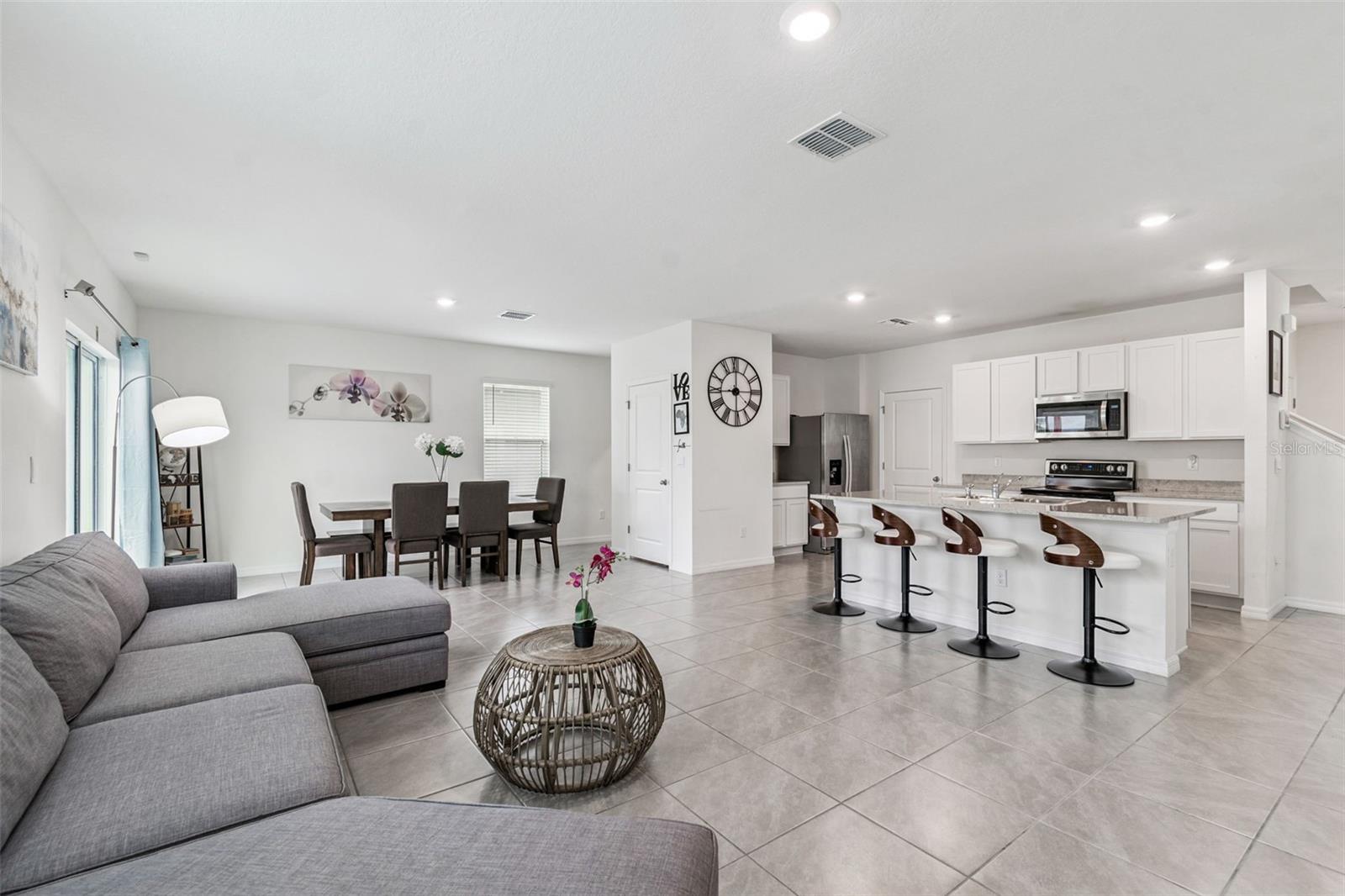5667 CHORLEYWOOD LN — photo 3