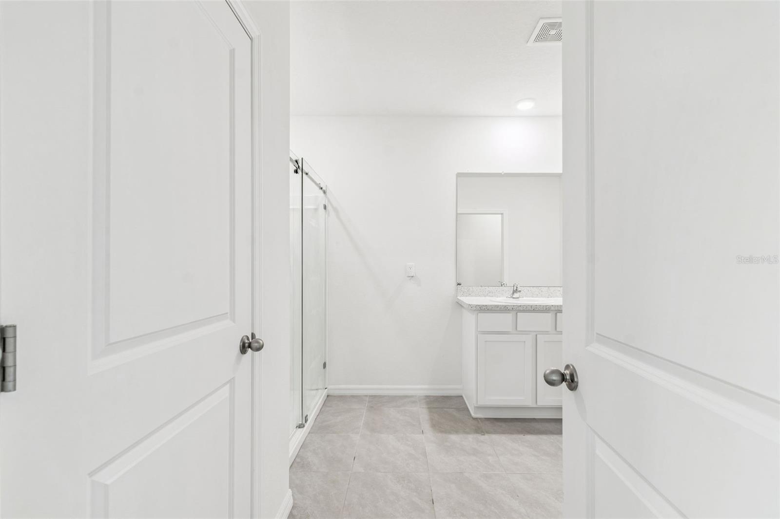 5667 CHORLEYWOOD LN — photo 51
