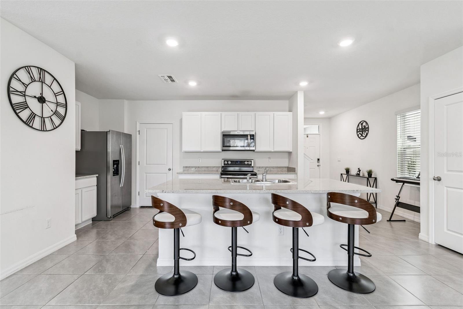 5667 CHORLEYWOOD LN — photo 5