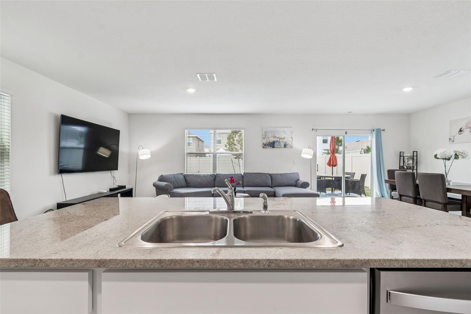 5667 CHORLEYWOOD LN — photo 10