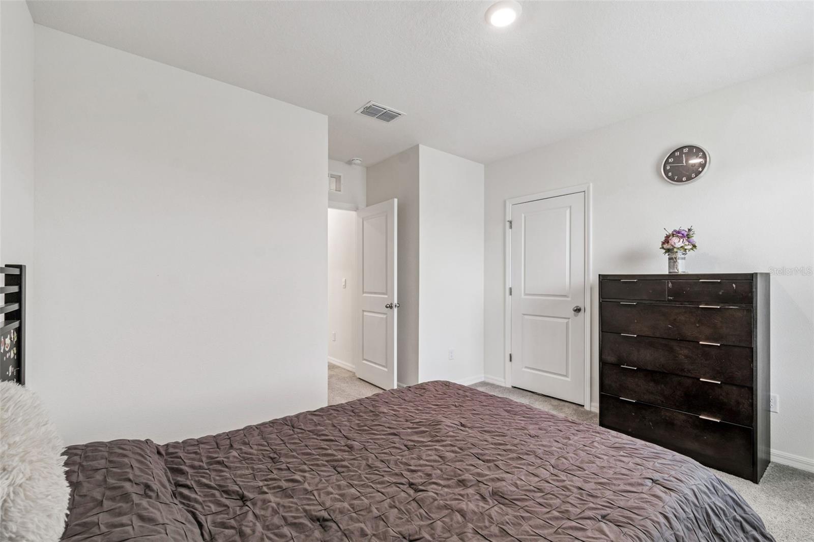 5667 CHORLEYWOOD LN — photo 39