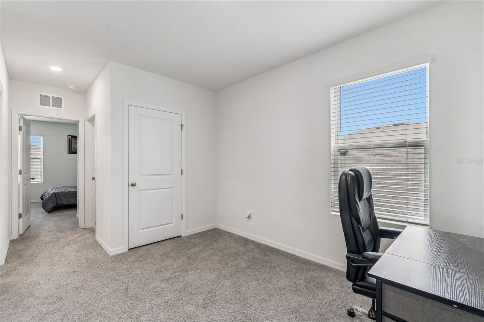5667 CHORLEYWOOD LN — photo 28