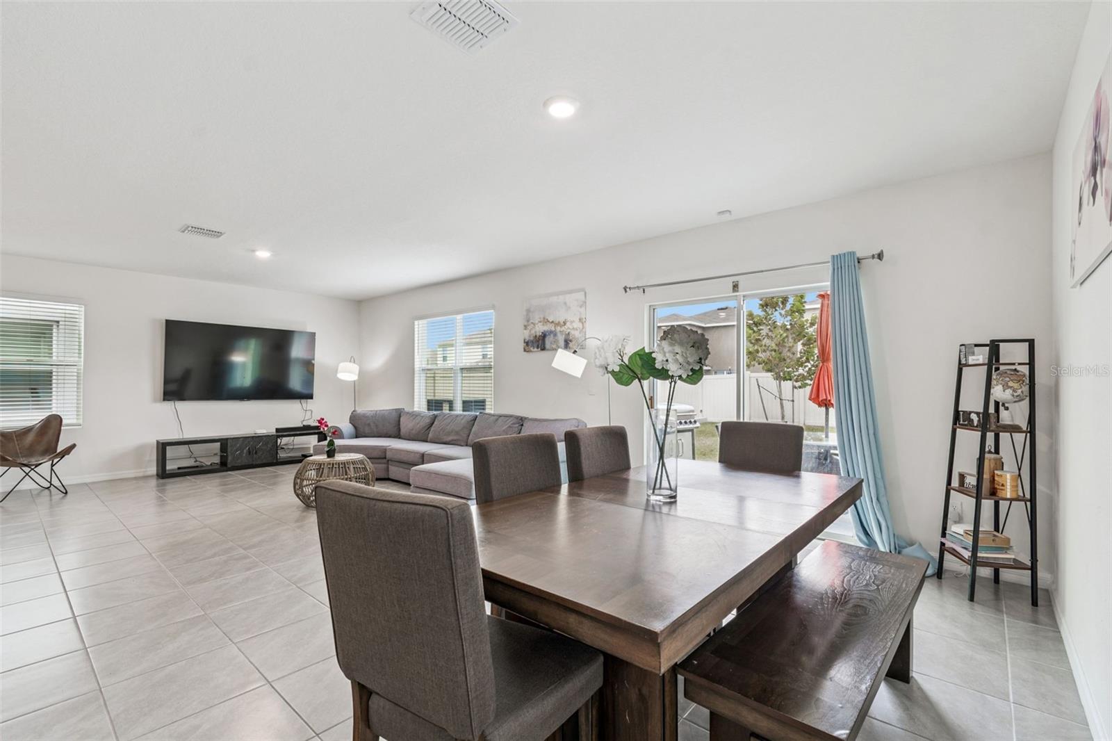5667 CHORLEYWOOD LN — photo 18