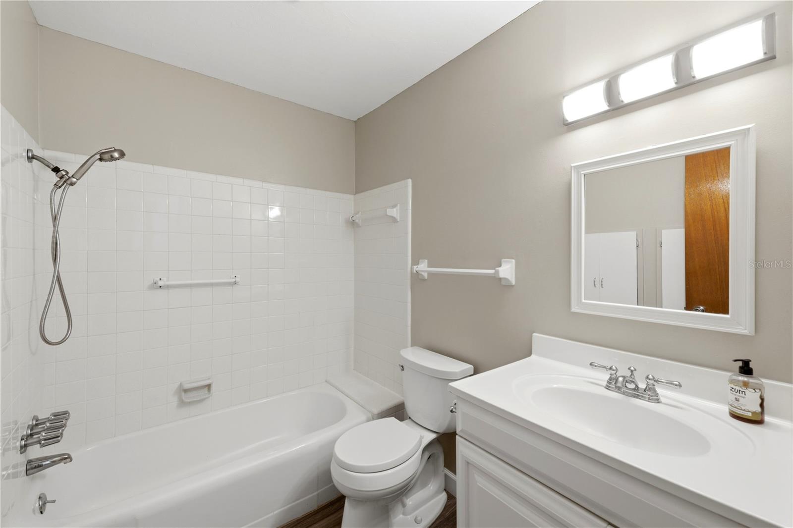 1317 CYPRESS AVE — photo 20