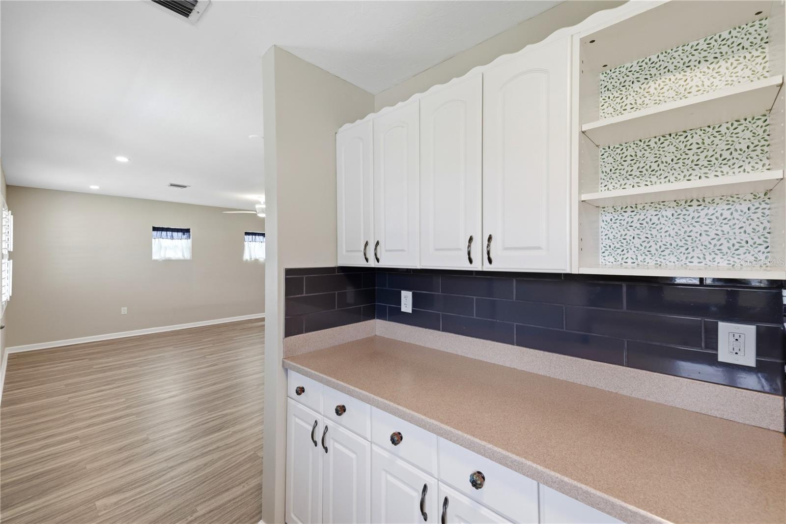 1317 CYPRESS AVE — photo 12