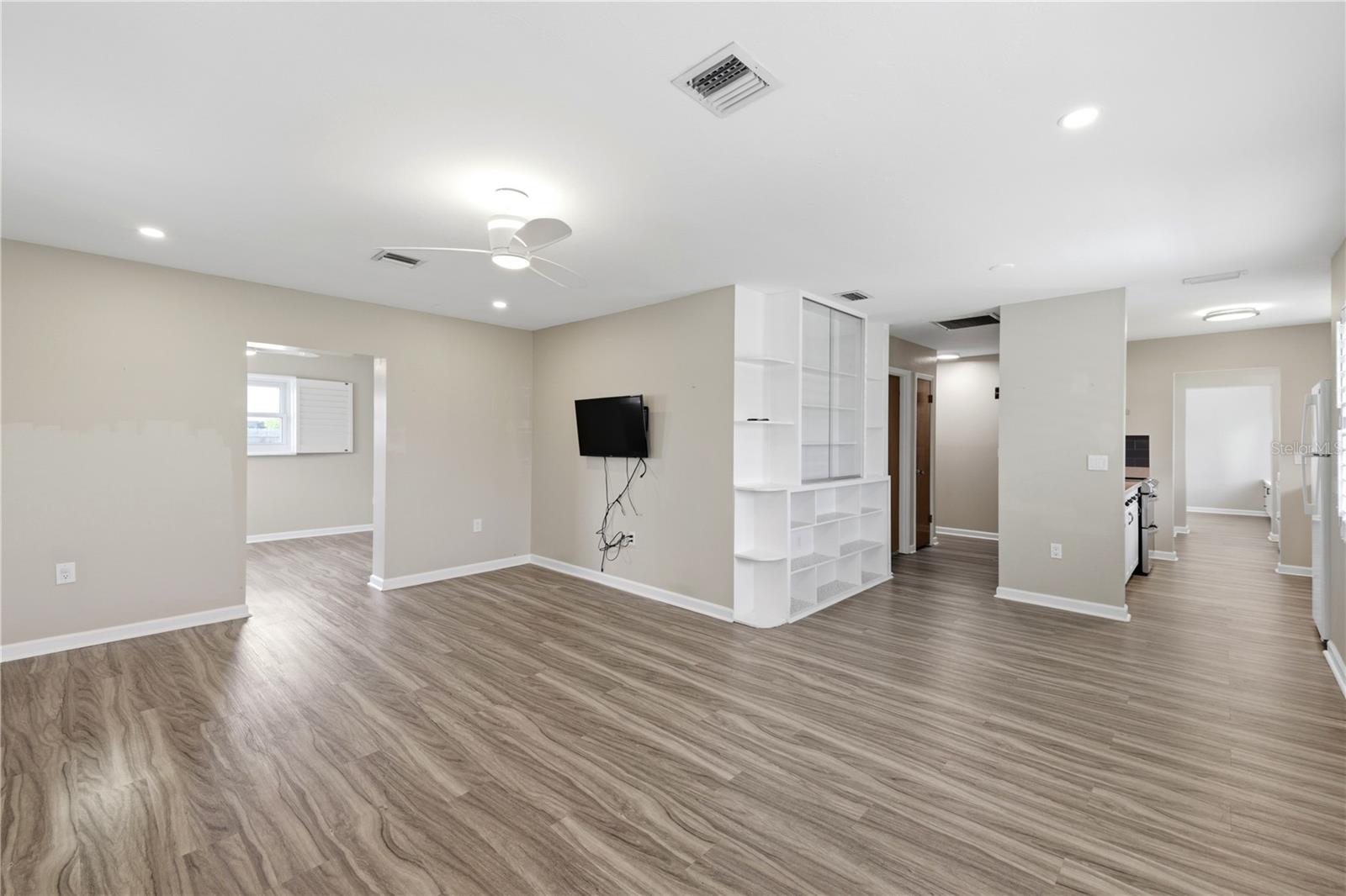 1317 CYPRESS AVE — photo 6