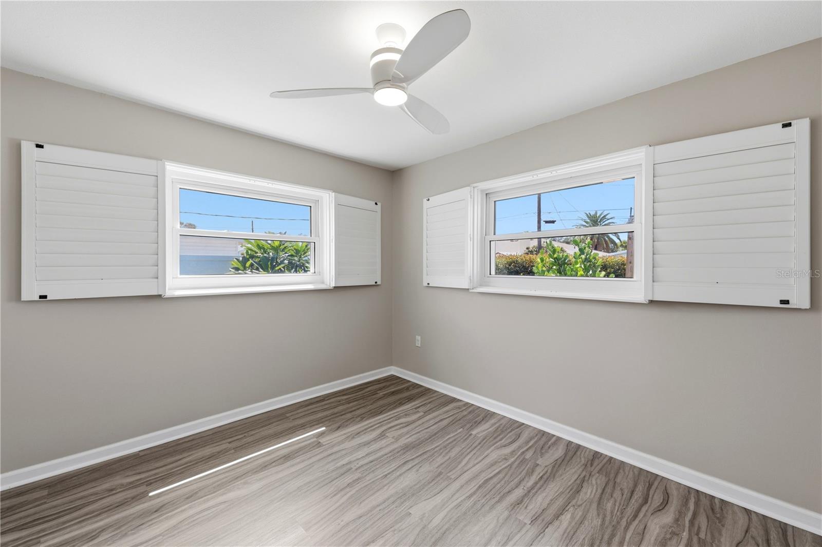 1317 CYPRESS AVE — photo 9