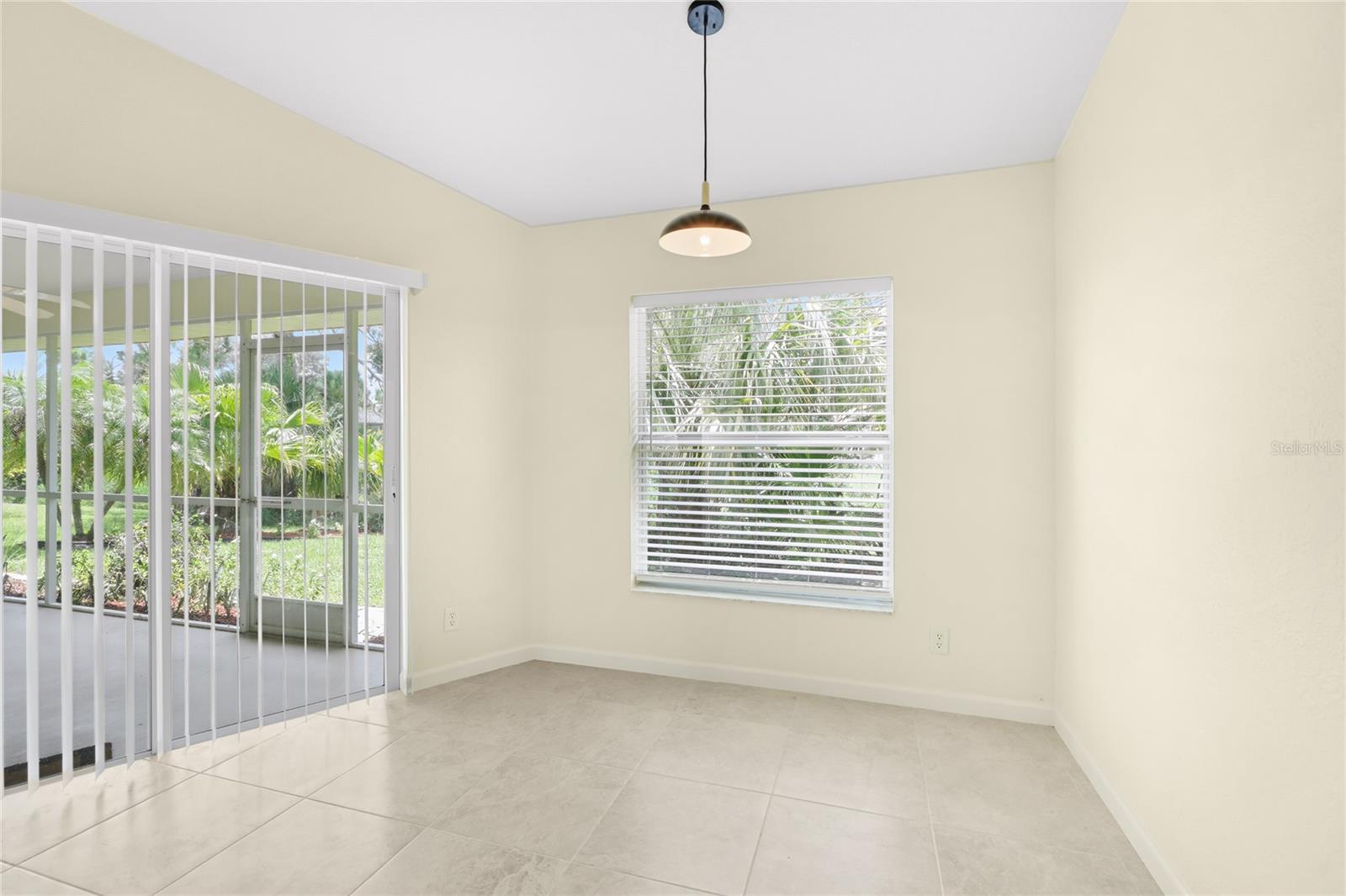 2451 ALTOONA AVE — photo 12