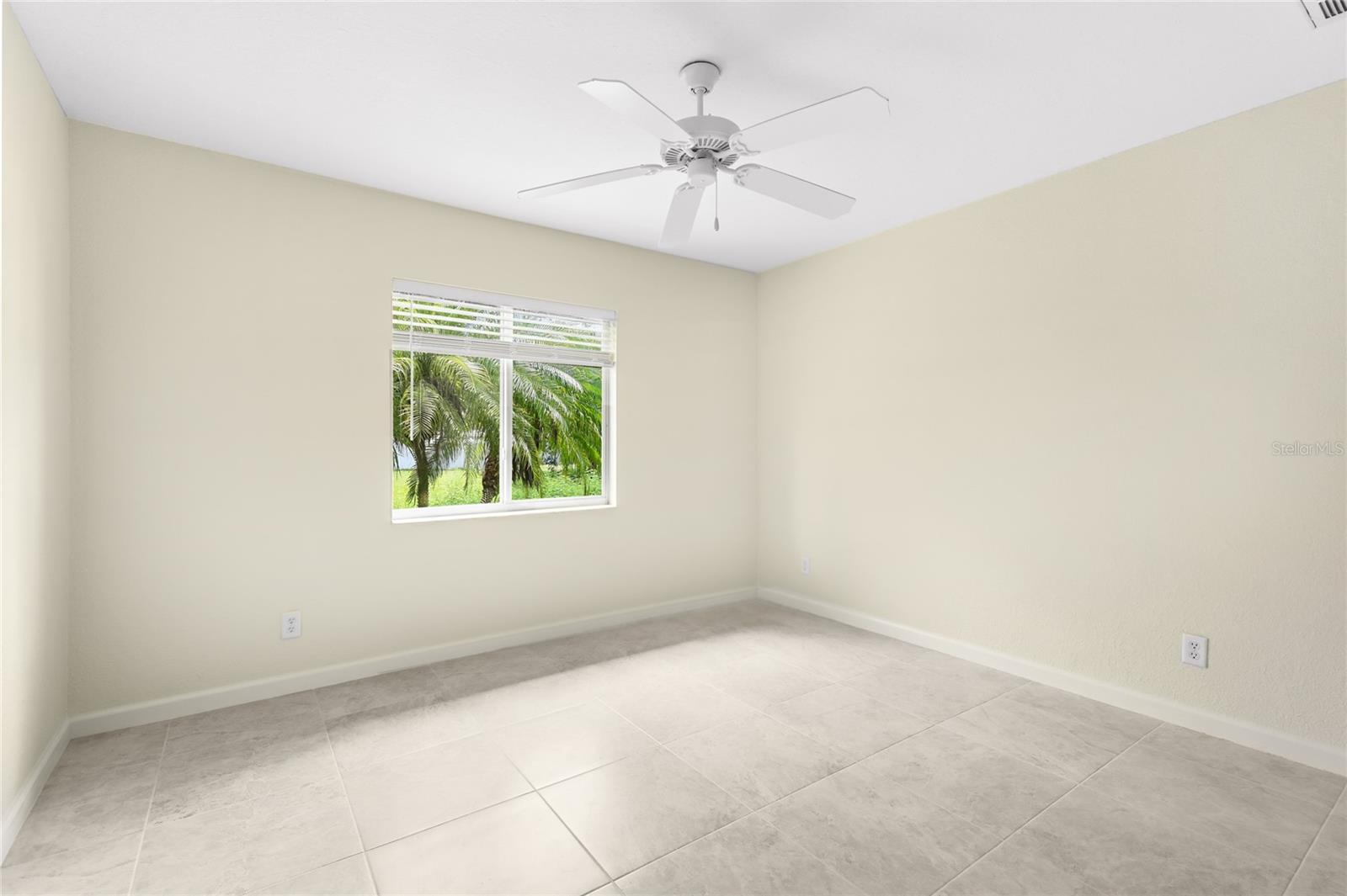 2451 ALTOONA AVE — photo 25