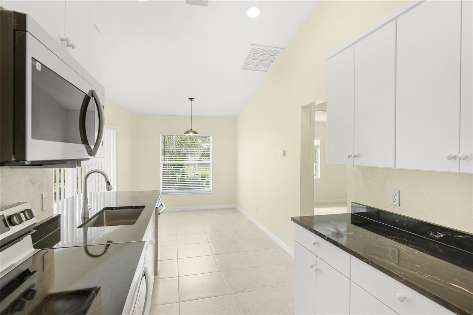 2451 ALTOONA AVE — photo 15