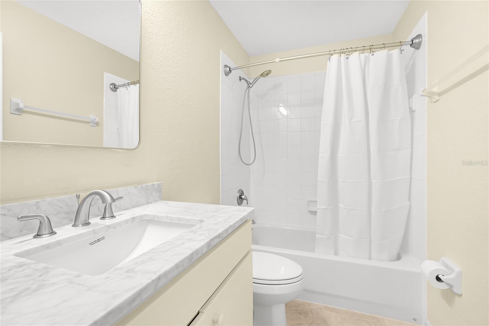 2451 ALTOONA AVE — photo 24