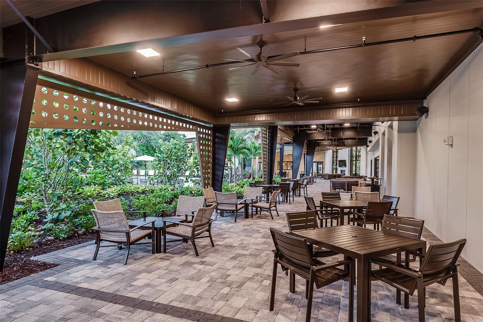 7652 MOONBEAM AVE — photo 27