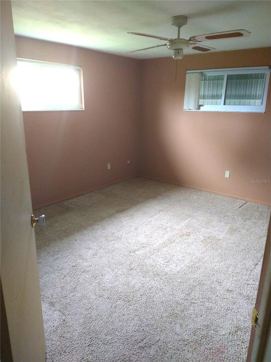 6325 KENTFIELD AVE — photo 17