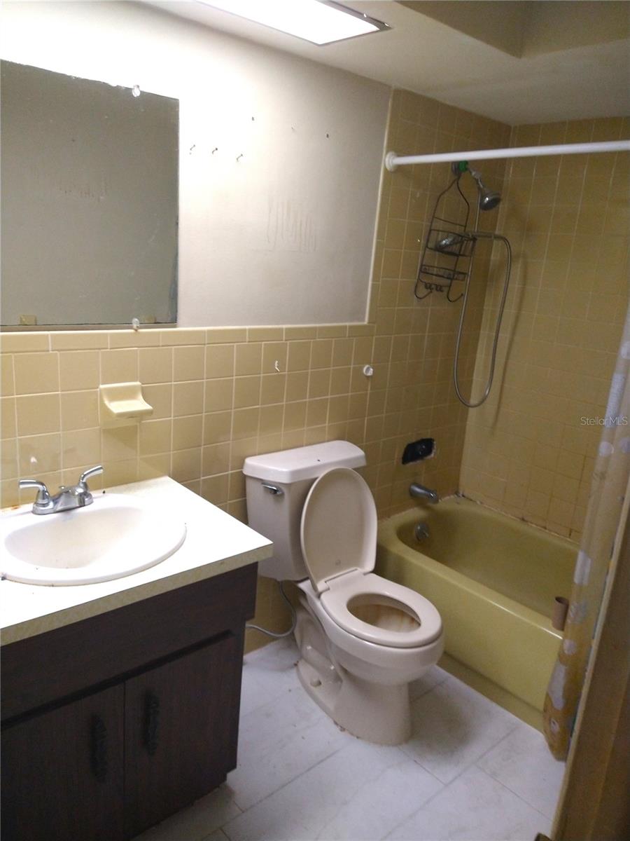 6325 KENTFIELD AVE — photo 19