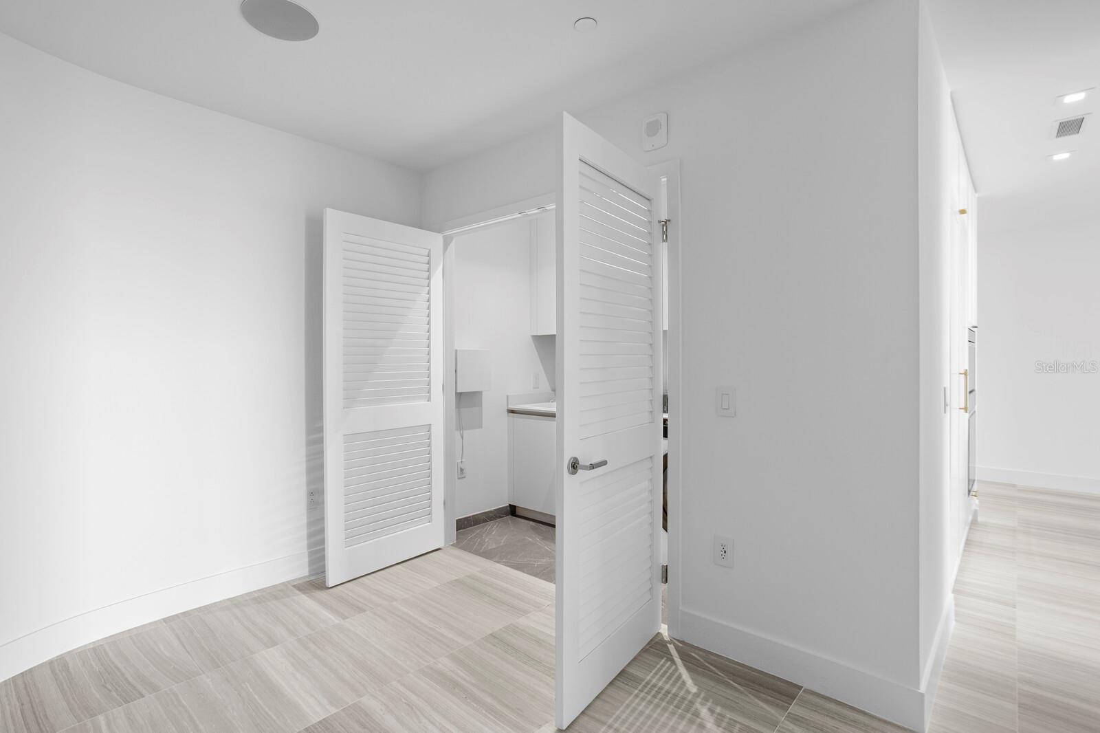 3015 S YSABELLA AVE #2402 — photo 40