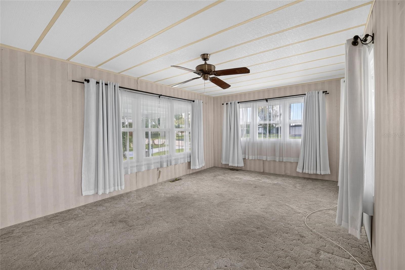 6004 ALPINE DR — photo 9