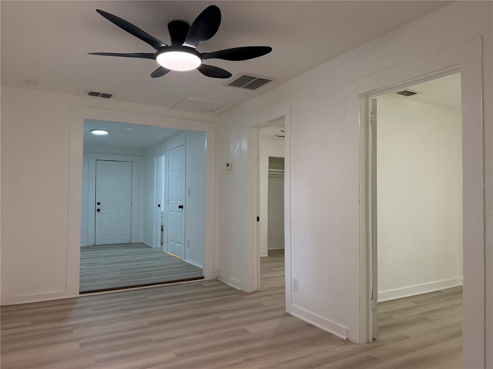 3403 LINDELL AVE — photo 2