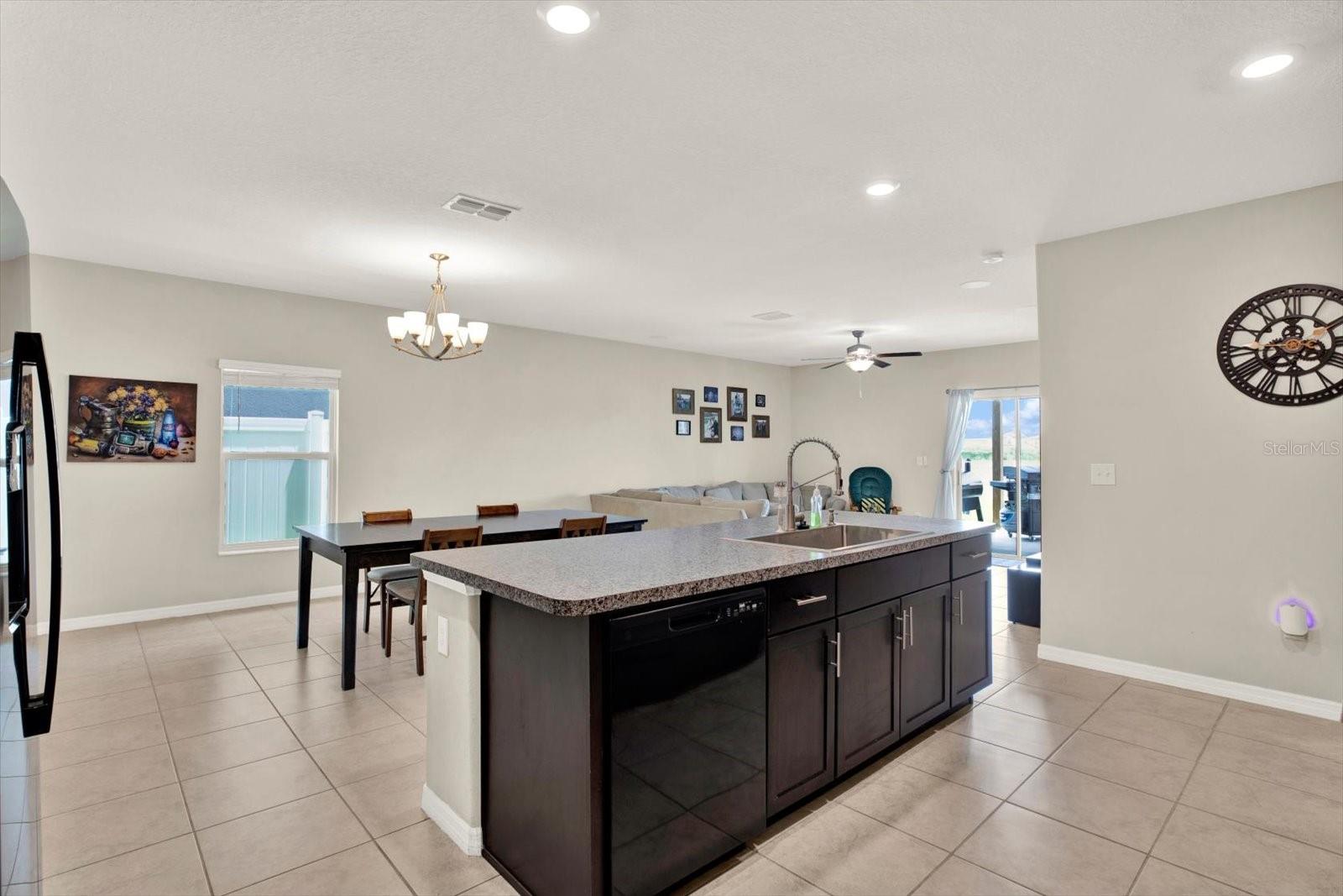 7505 SAMUEL IVY DR — photo 15