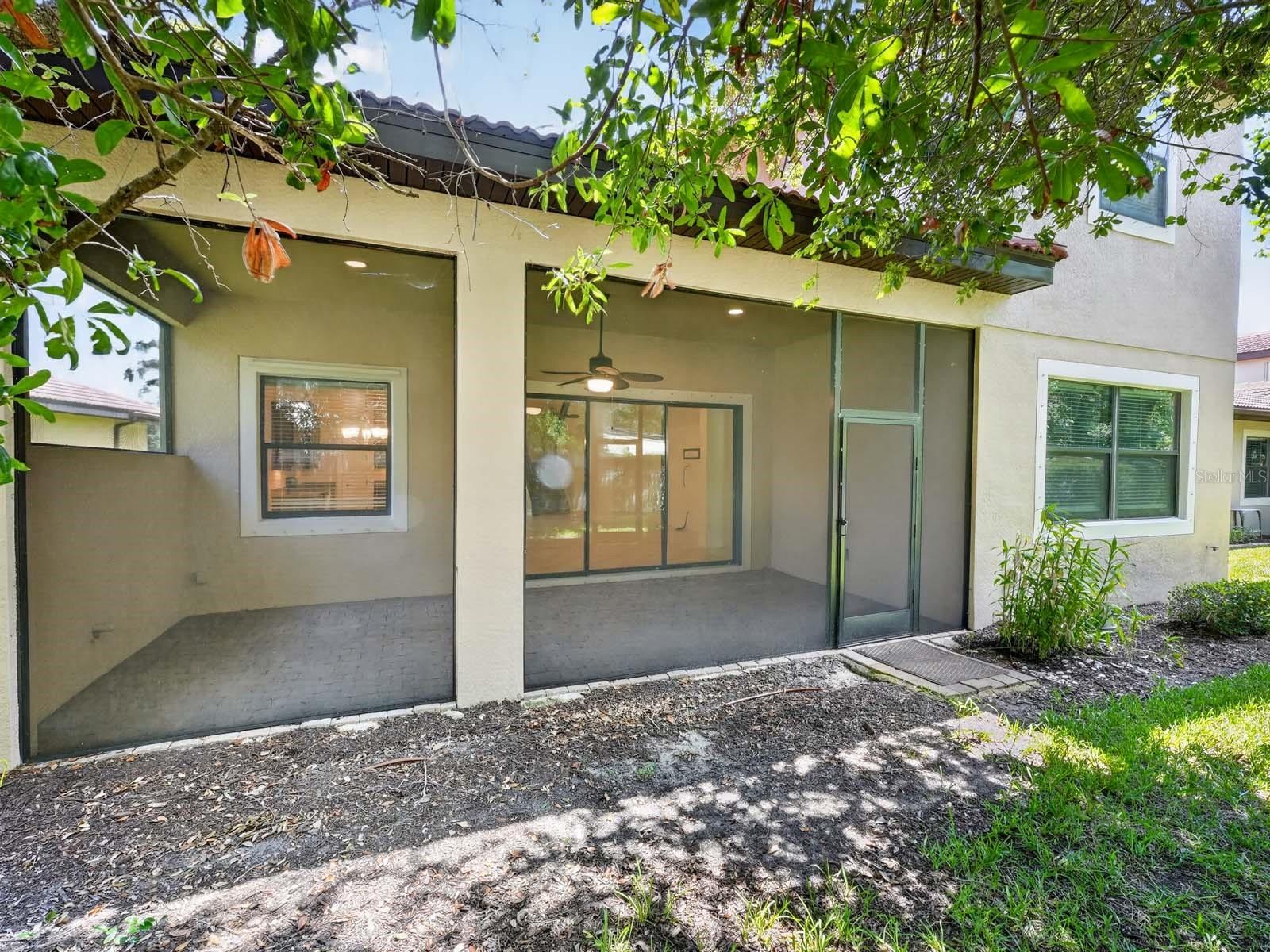 1093 BLUFFWOOD DR — photo 35