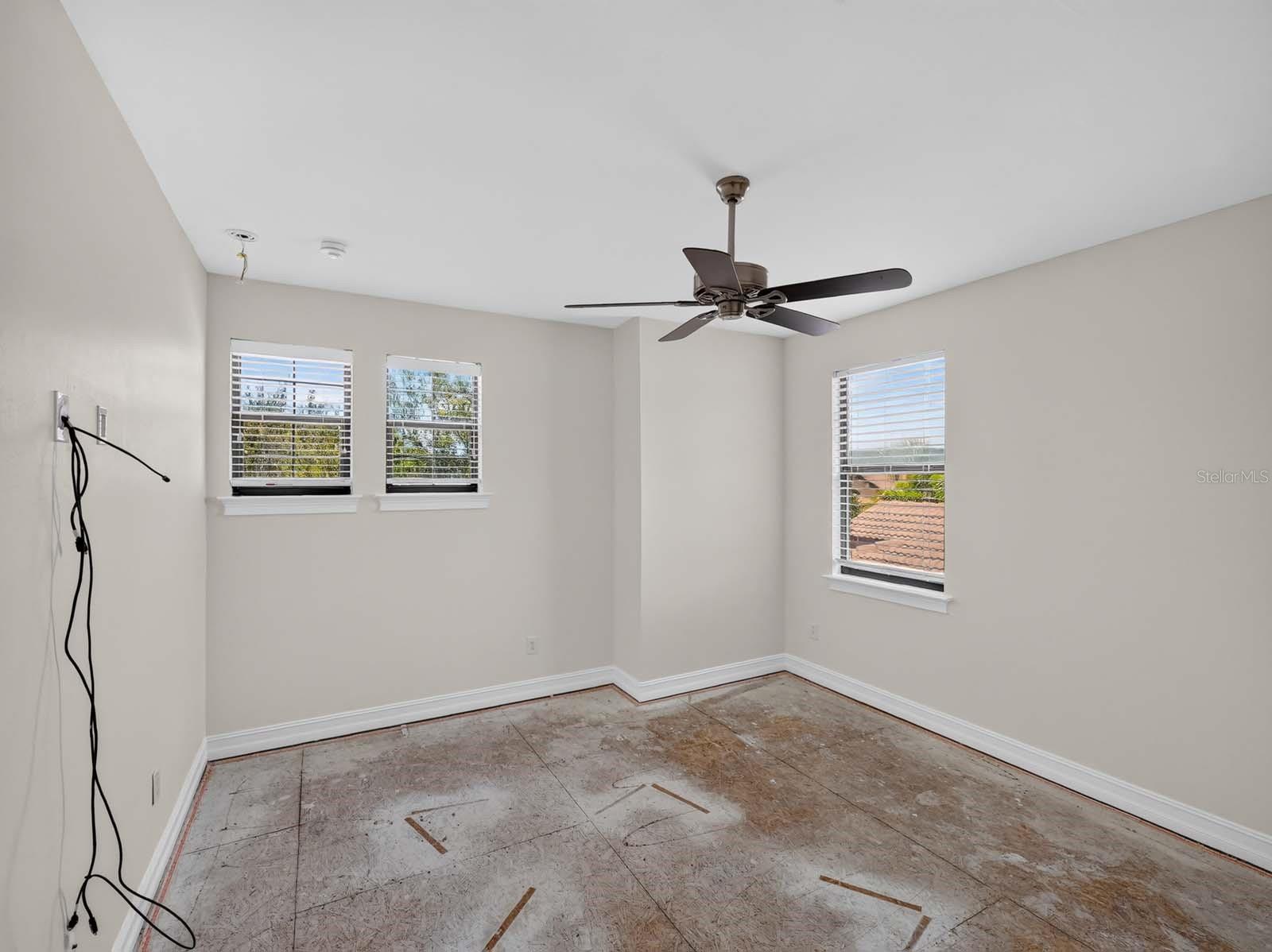 1093 BLUFFWOOD DR — photo 48